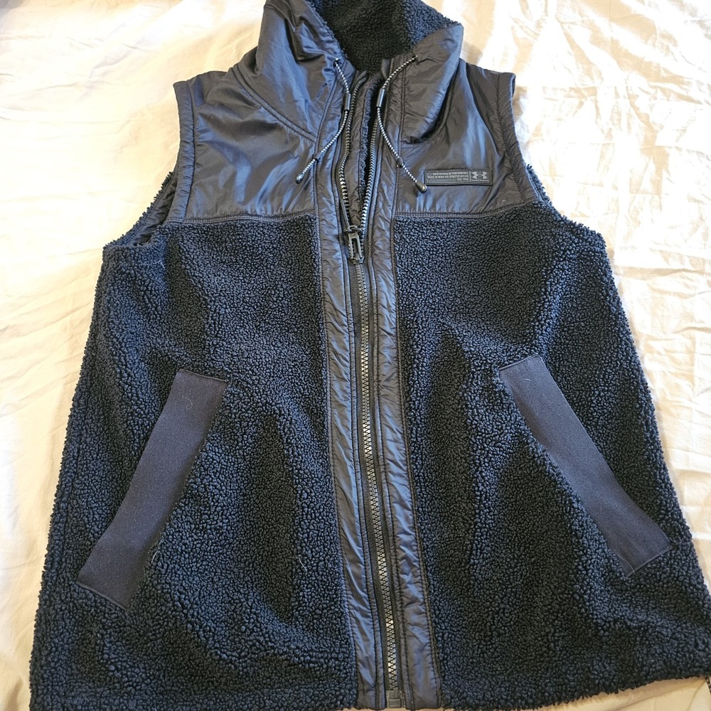 Under Armour Vest Women's XS Black Loose Fit Full Zip Fleece